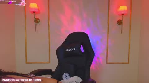 Snapshot of ashleyy__fox chatting on 05/21/26, 03:52 Hi Im Ashley Dont forget to follow me to have me close to you online show from 05/21/26, 03:52