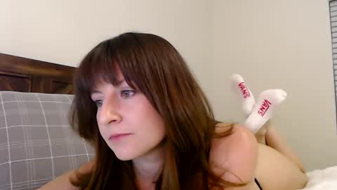 Snapshot of ashleyyylove13 chatting on 02/28/25, 07:05 Ashley Love online show from 02/28/25, 07:05