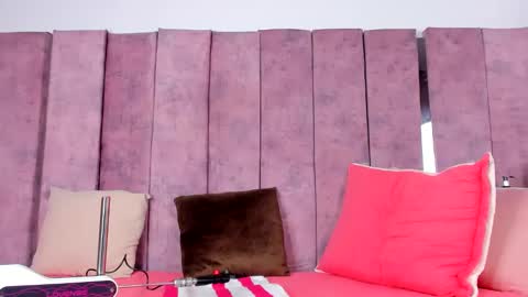 Snapshot of ashlie_robertss chatting on 01/16/25, 11:26 Ashlie online show from 01/16/25, 11:26