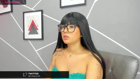 Ashlie online show from 12/14/24, 12:33