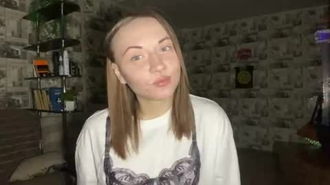 Lily online show from 03/23/26, 05:39