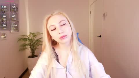 Victoria  online show from 04/03/26, 02:09