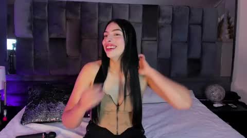 Ashly online show from 04/25/26, 02:47