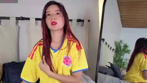 ashly_jones_ online show from 07/04/26, 04:18