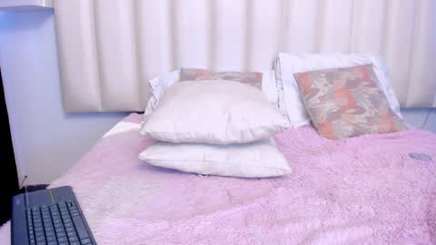 Ashly online show from 04/06/26, 08:54