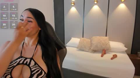 A S H L Y online show from 12/19/25, 12:34