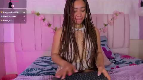 Snapshot of ashly_ruiz chatting on 07/23/26, 01:58 ASHLY online show from 07/23/26, 01:58
