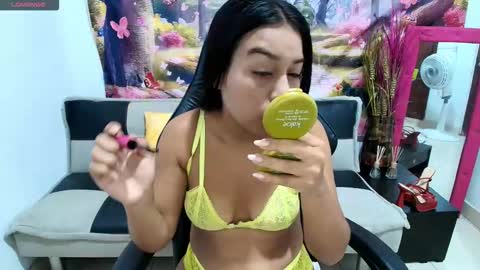 Snapshot of ashly_sexylatina18 chatting on 10/01/25, 06:36 ashly online show from 10/01/25, 06:36