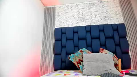 ashlybenison online show from 02/14/25, 04:58