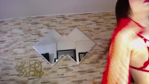 Snapshot of ashlye_hill chatting on 01/28/25, 04:29 Ashlye  online show from 01/28/25, 04:29