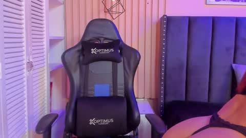 ashlye_miller_ online show from 12/22/24, 04:17