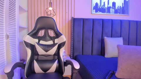 ashlye_miller_ online show from 04/19/26, 04:23