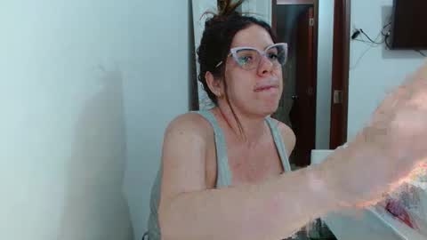 AshlyMoon online show from 05/27/26, 01:57