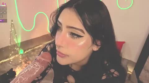 Ash  online show from 12/19/25, 07:32