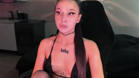 Snapshot of ashmila chatting on 06/07/26, 05:22 Mila online show from 06/07/26, 05:22