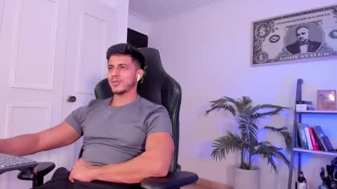 my name real is camilo online show from 11/13/25, 09:03