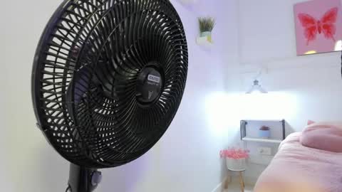 Snapshot of asia_lune chatting on 06/06/26, 03:55 MyaFontaine online show from 06/06/26, 03:55