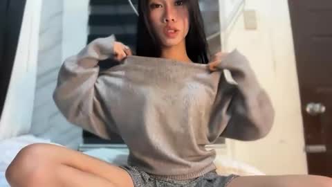 Snapshot of asian_aki chatting on 03/21/26, 06:11 Marj online show from 03/21/26, 06:11