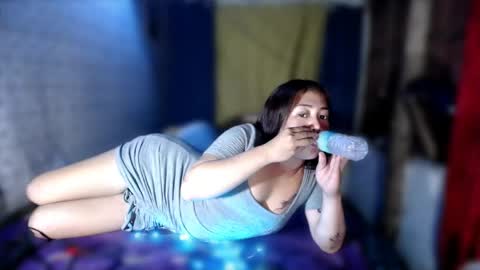 Snapshot of asian_bella123 chatting on 05/18/26, 01:06 asian_bella123 online show from 05/18/26, 01:06