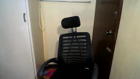 Asia online show from 09/11/25, 04:51