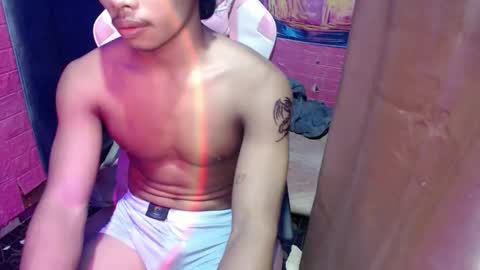 Snapshot of asian_fucker18 chatting on 11/16/25, 05:40 asian_fucker18 online show from 11/16/25, 05:40