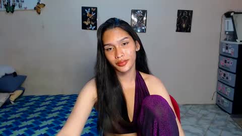 Snapshot of asian_glamm chatting on 02/25/25, 06:31 ANITA online show from 02/25/25, 06:31
