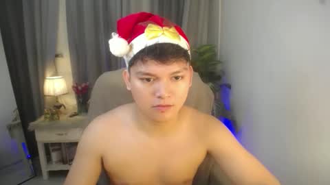 asian_handsomexx online show from 12/22/25, 07:49