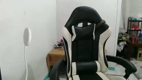 Snapshot of asian_honey69 chatting on 11/17/25, 06:52 bb girl online show from 11/17/25, 06:52