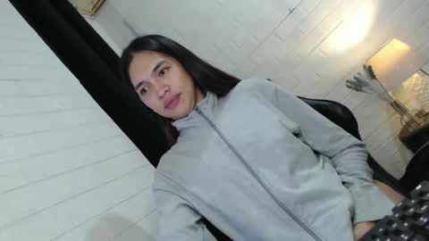 theakati online show from 10/24/25, 06:48