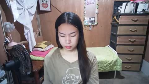asian_llory online show from 10/12/25, 10:20