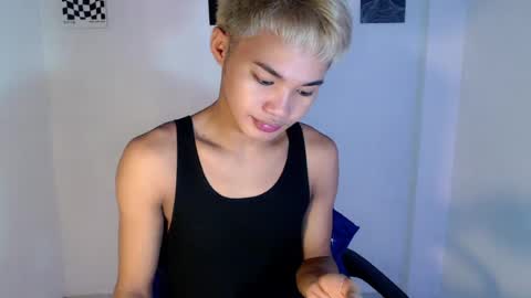 Snapshot of asian_lover05 chatting on 07/24/26, 03:43 asian_lover05 online show from 07/24/26, 03:43