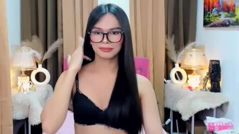 mooreen online show from 11/24/25, 06:57