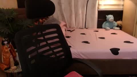 angela online show from 01/27/25, 03:26