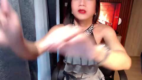 Snapshot of asianbarbiexx chatting on 09/28/25, 10:15 aika online show from 09/28/25, 10:15