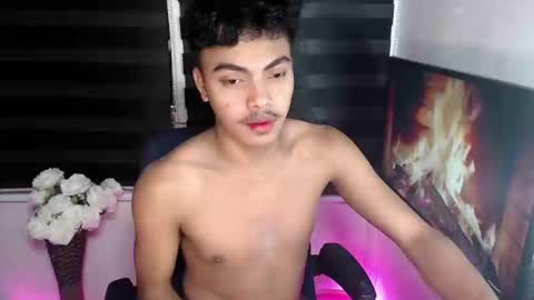 Snapshot of asianboyhunt chatting on 02/10/25, 12:52 Fev online show from 02/10/25, 12:52