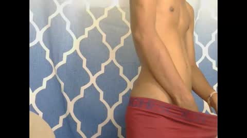 Isan online show from 04/05/26, 01:19