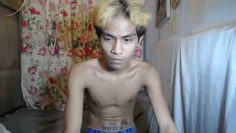 Snapshot of asianhot_boyxxx chatting on 11/01/25, 12:18 asianhot_boyxxx online show from 11/01/25, 12:18