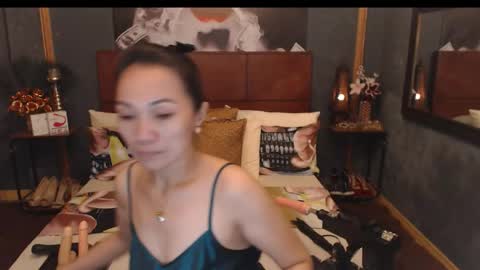 Snapshot of asianhotjasmin chatting on 05/18/26, 11:32 asianhotjasmin online show from 05/18/26, 11:32