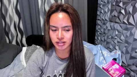 JOSHUA AND SAMIRA online show from 01/19/26, 01:04