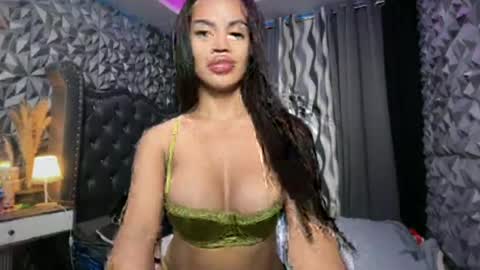 JOSHUA AND SAMIRA online show from 06/26/26, 09:35