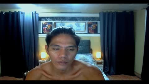 Snapshot of asianhunter4ux chatting on 10/24/25, 07:49 asianhunter4ux online show from 10/24/25, 07:49