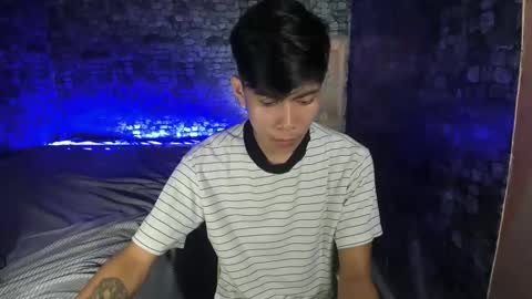 mark online show from 04/05/26, 02:25