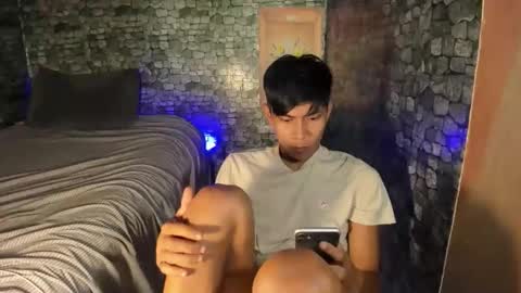 mark online show from 04/19/26, 03:28