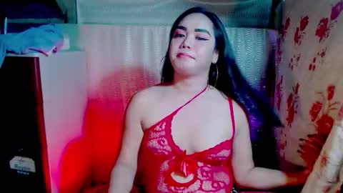 Sofhia online show from 10/16/25, 05:47