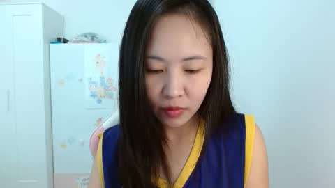 Snapshot of asiantabbyx chatting on 10/15/25, 02:44 Tabby online show from 10/15/25, 02:44