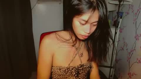 Snapshot of asiantreasures chatting on 02/16/26, 06:15 kisses online show from 02/16/26, 06:15