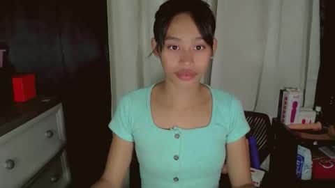 Snapshot of asiantreasures chatting on 02/21/26, 09:43 kisses online show from 02/21/26, 09:43