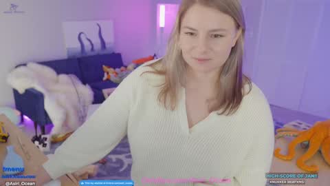 Asiri   pronounced Ah-siri Please no nicknames   3 online show from 01/23/25, 05:13