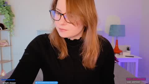 Asiri   pronounced Ah-siri Please no nicknames   3 online show from 09/23/25, 07:17