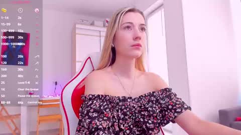 Caroline online show from 03/11/25, 08:20